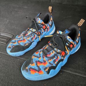 ADIDAS TRAE YOUNG 1 PIXEL Mens Size 11